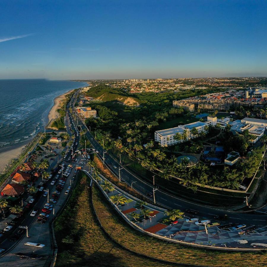 Hotel Blue Tree Towers Sao Luis Exterior foto Aerial view of the Pacific Coast Highway in Malibu